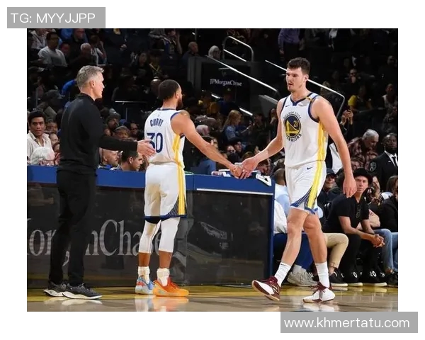 勇士自研武器兑现天赋!波斯特攻守兼备拿捏祖巴茨,稳进轮换了! 勇士自研武器兑现天赋!波斯特攻守兼备拿捏祖巴茨,稳进轮换了!