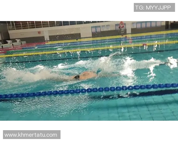 蝶泳技巧全面提升与常见问题解析，助你轻松突破泳技瓶颈