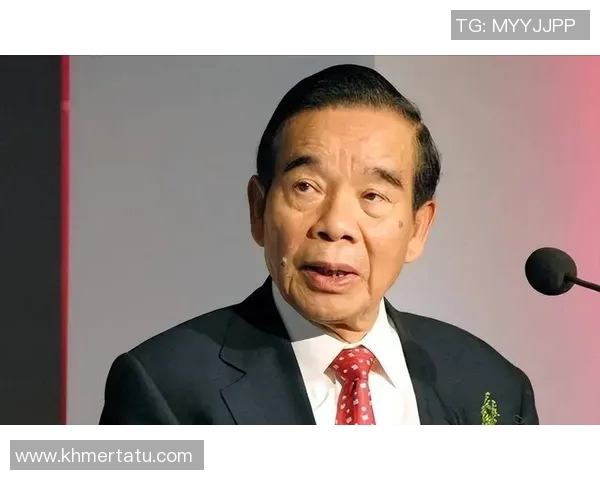 中国足球明星如雷贯耳的传奇故事与辉煌成就的回顾与展望